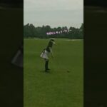 ゴルフ動画  普段のラウンド  アラフィフだけどミニスカート女子 (80台)  一番ホール  レギュラーティー 「golf life woman」