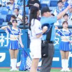 250808ハマスタ始球式　女子プロゴルファー鈴木愛佳子さん　ノーバンならず