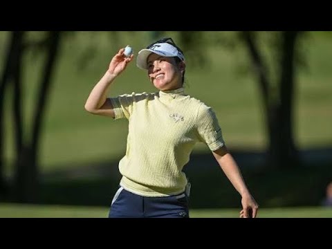 西村優菜、米ツアー初優勝！渋野日向子のペットボトルシャワー祝福に涙